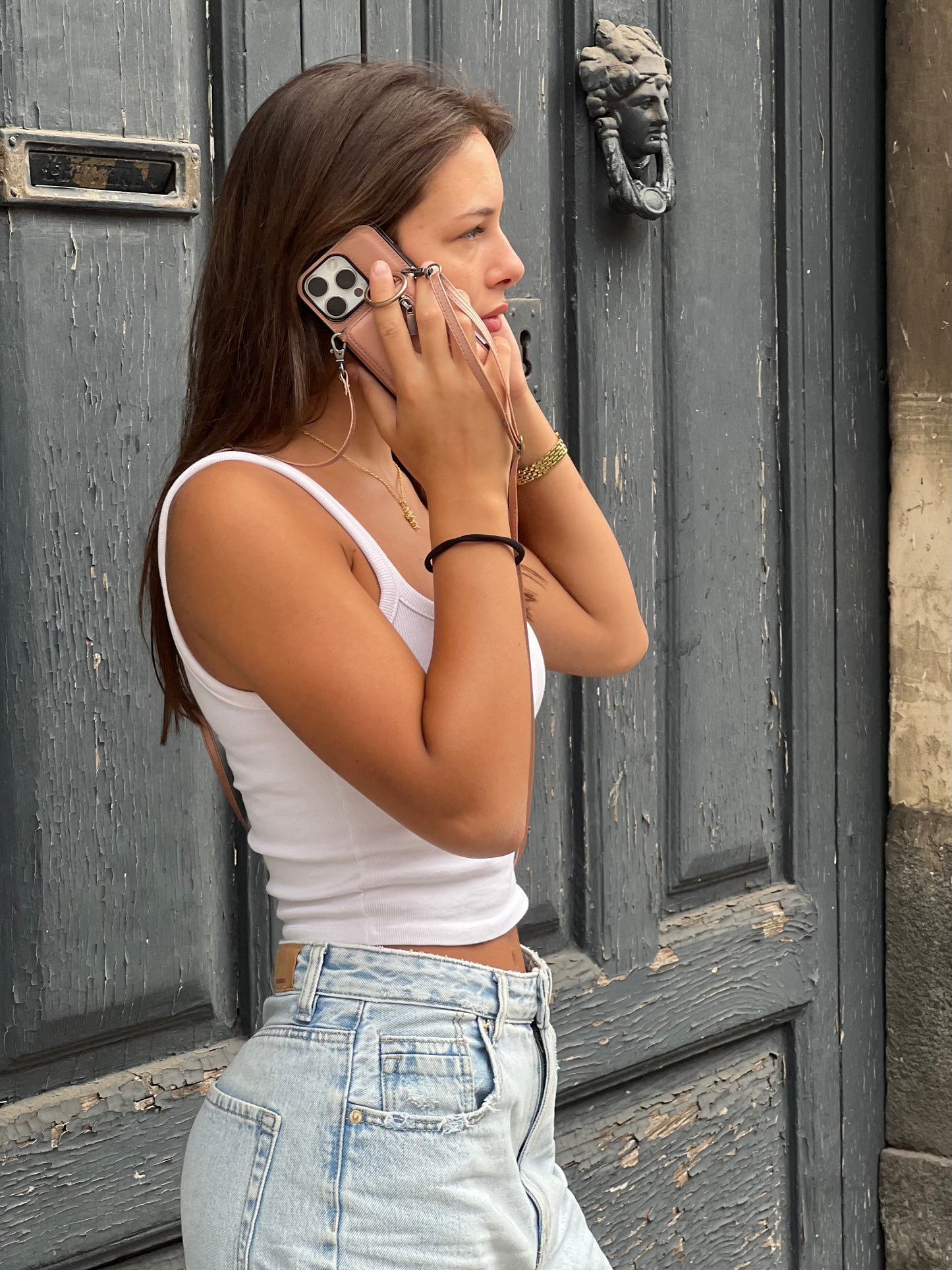 COVER UP IPHONE